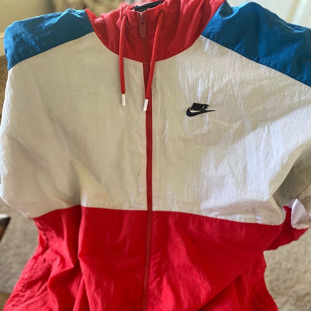 Nike zip up hoodie/windbreaker